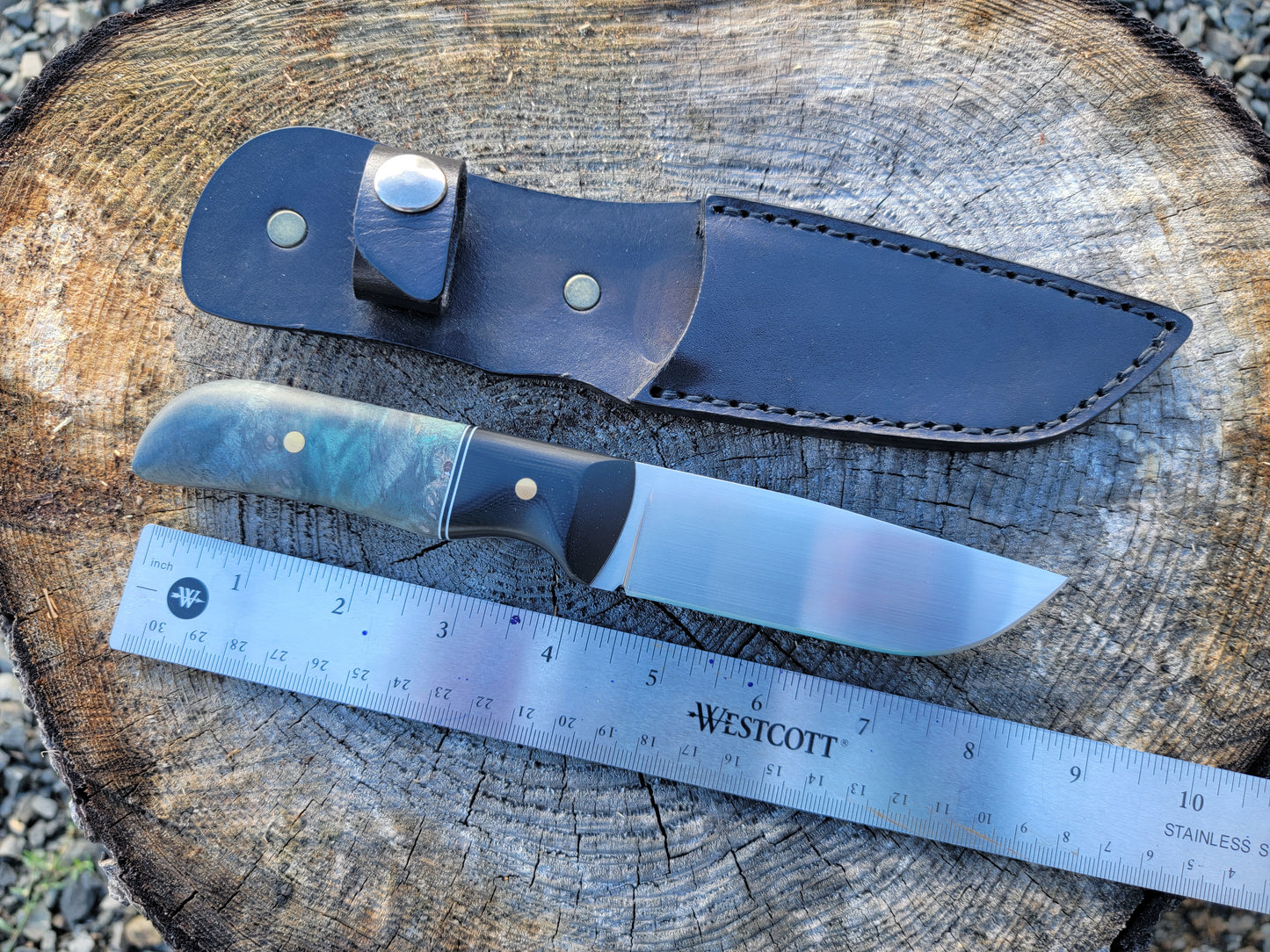 Outdoors blade