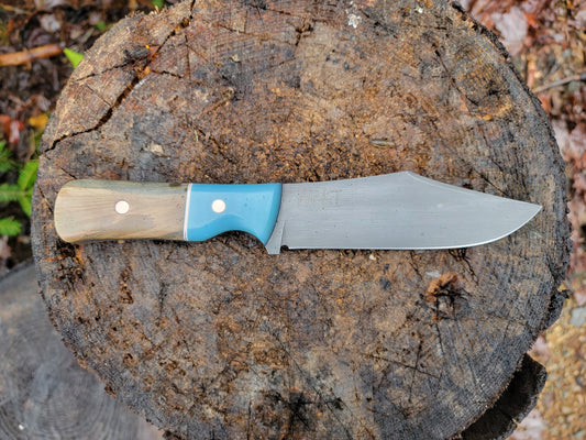 Bowie inspired outdoor blade